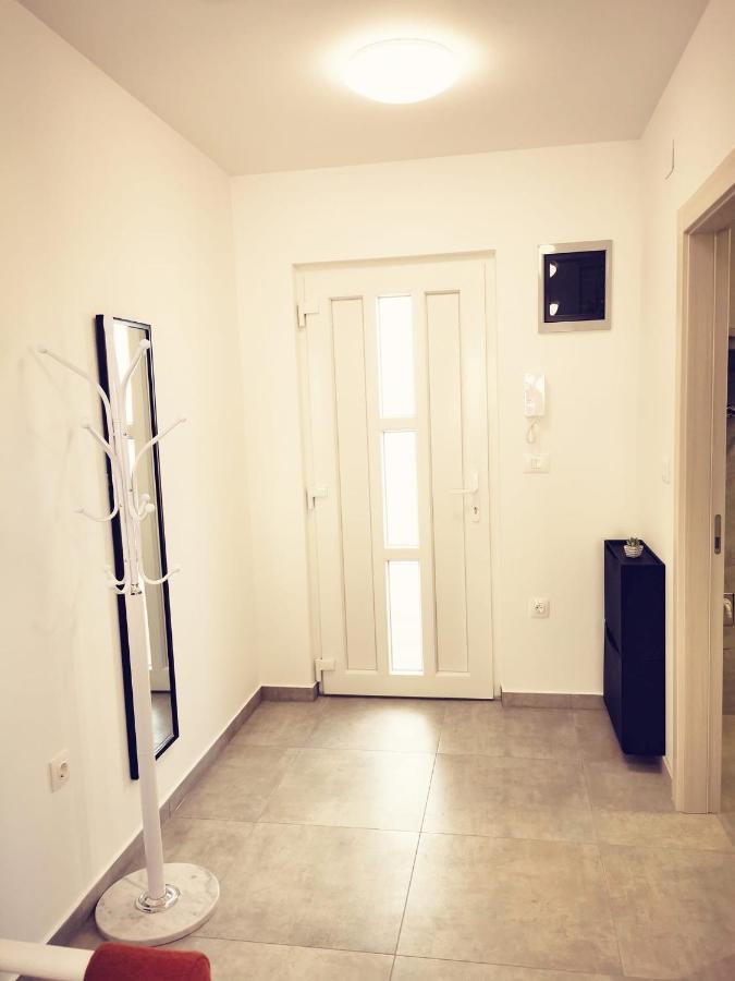 Apartmani Marco,Lukas,Patrick,David,Blizu Centra I Mora Sa Free Privatnim Parkingom Пула Экстерьер фото