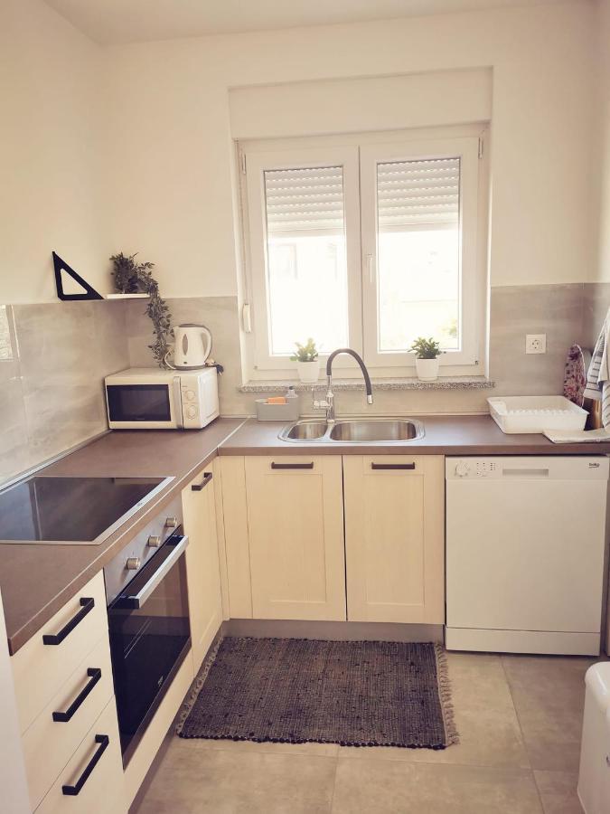 Apartmani Marco,Lukas,Patrick,David,Blizu Centra I Mora Sa Free Privatnim Parkingom Пула Экстерьер фото