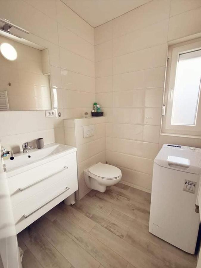 Apartmani Marco,Lukas,Patrick,David,Blizu Centra I Mora Sa Free Privatnim Parkingom Пула Экстерьер фото