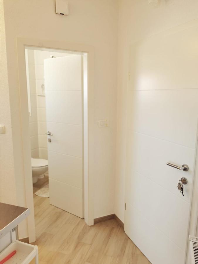 Apartmani Marco,Lukas,Patrick,David,Blizu Centra I Mora Sa Free Privatnim Parkingom Пула Экстерьер фото